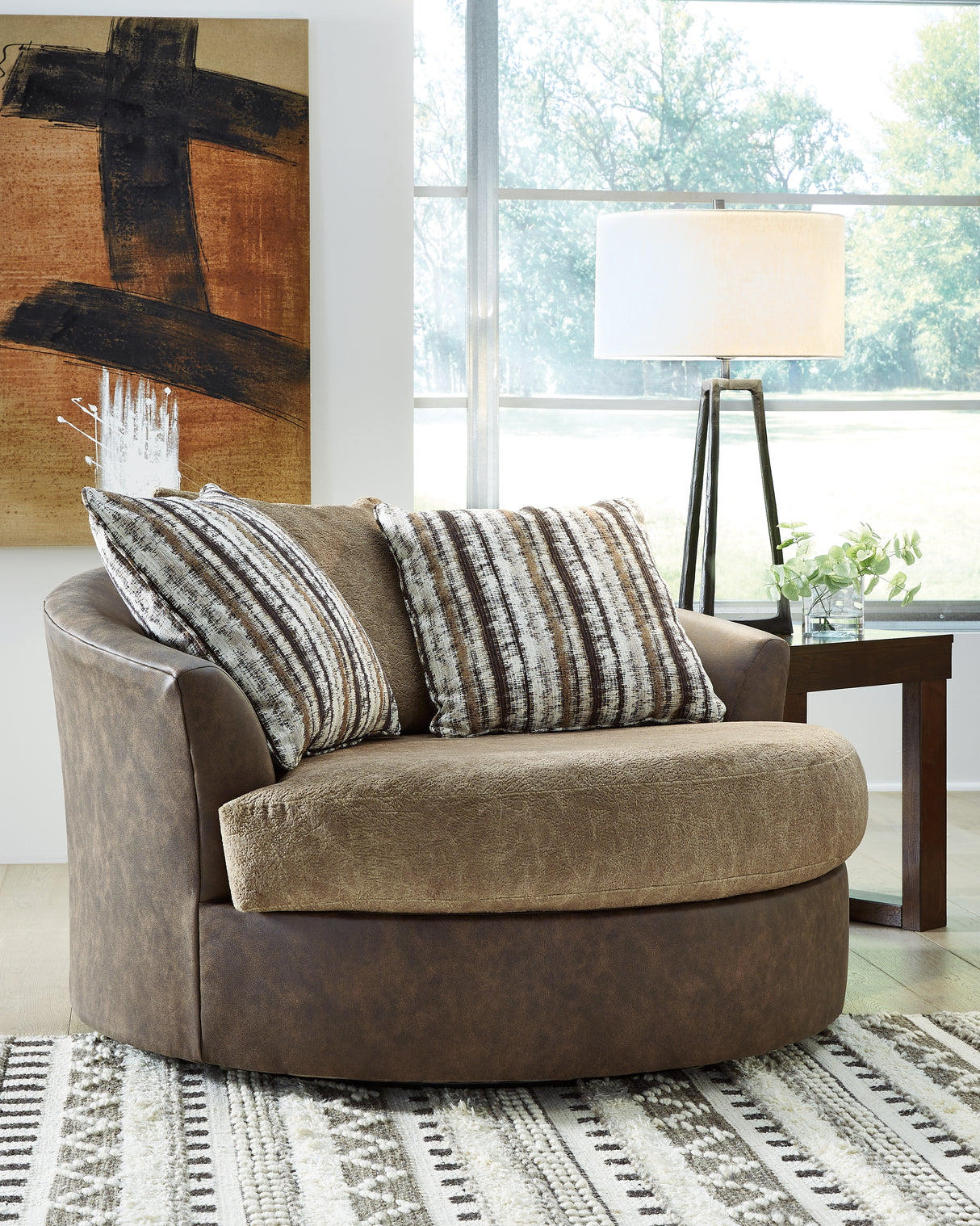 Furniture City - MS - Ashley Furniture - Alesbury Living Room - Oversized Swivel Accent Chair / Chocolate - 1870421