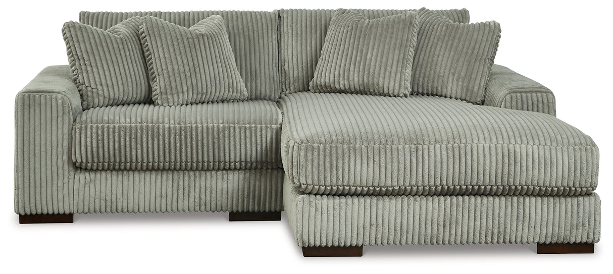 Lindyn Sectional