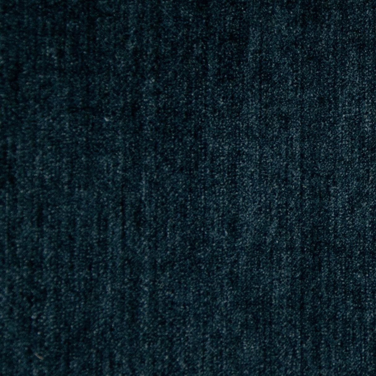 Polaris - Sectional With Comfort Coil Seating And Accent Pillows Included