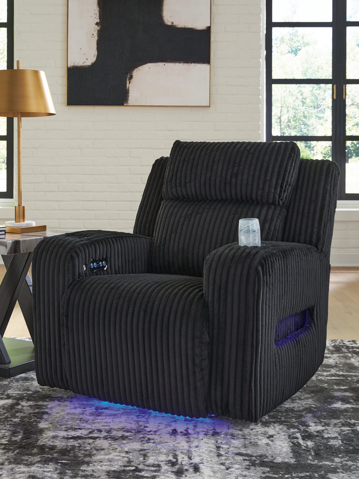 Furniture City - MS - Ashley Furniture - Forest Lake Living Room - PWR Recliner/ADJ Headrest / Black - PC6420213