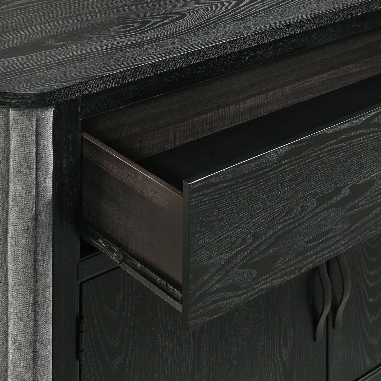 Skyline - Server - Onyx