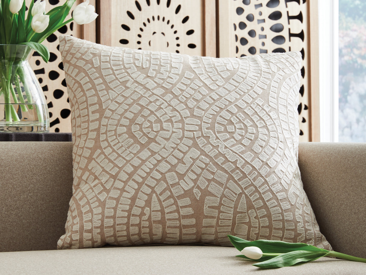 Furniture City - MS - Ashley Furniture - Cortlen Pillows - Pillow (4/CS) / Beige/Ivory - A1001122