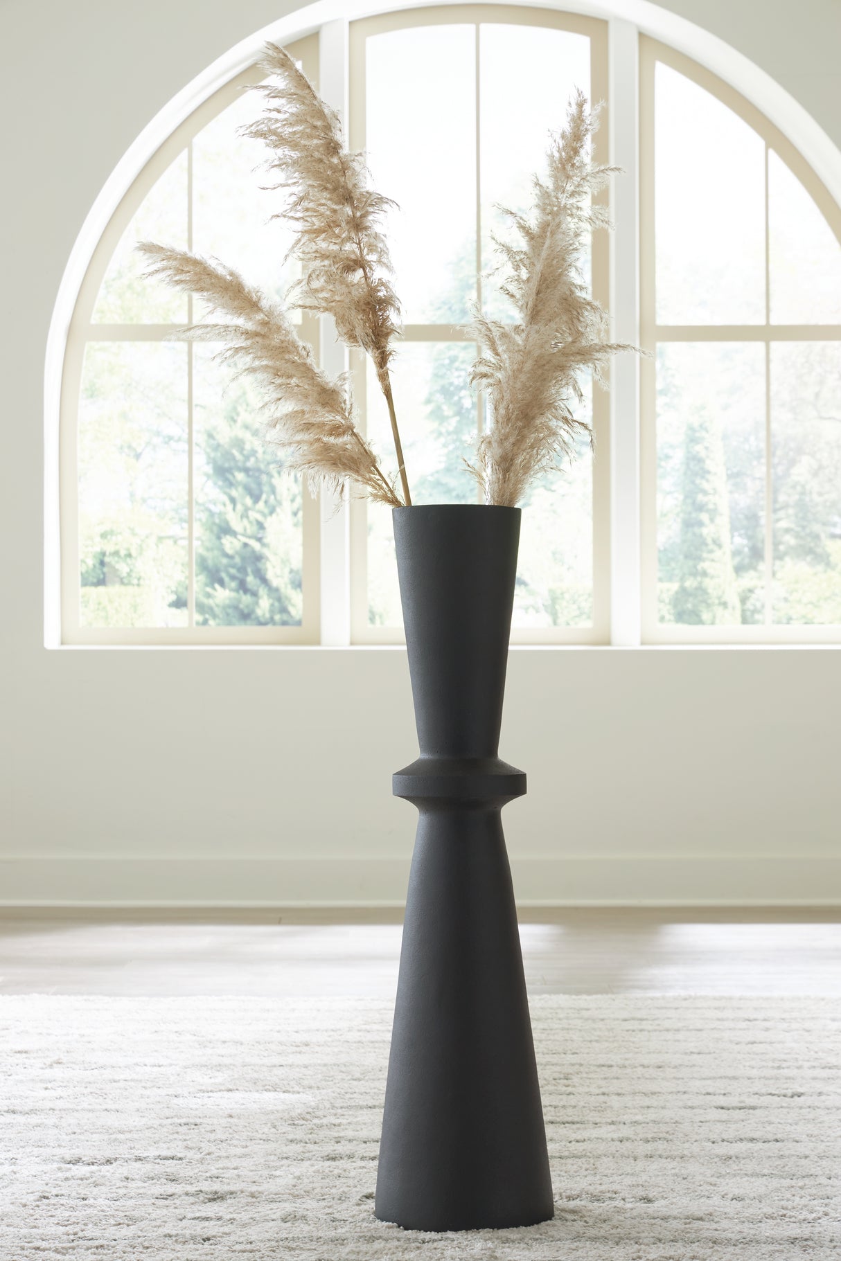 Furniture City - MS - Ashley Furniture - Collisten Vase - Vase / Black - A2000664