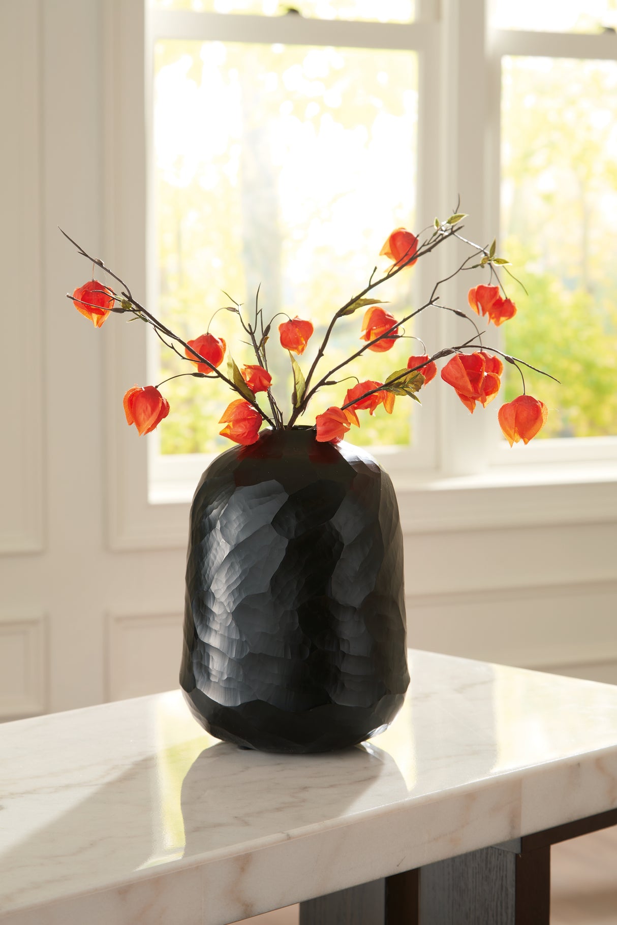 Furniture City - MS - Ashley Furniture - Ryanford Vase - Vase / Black - A2000718