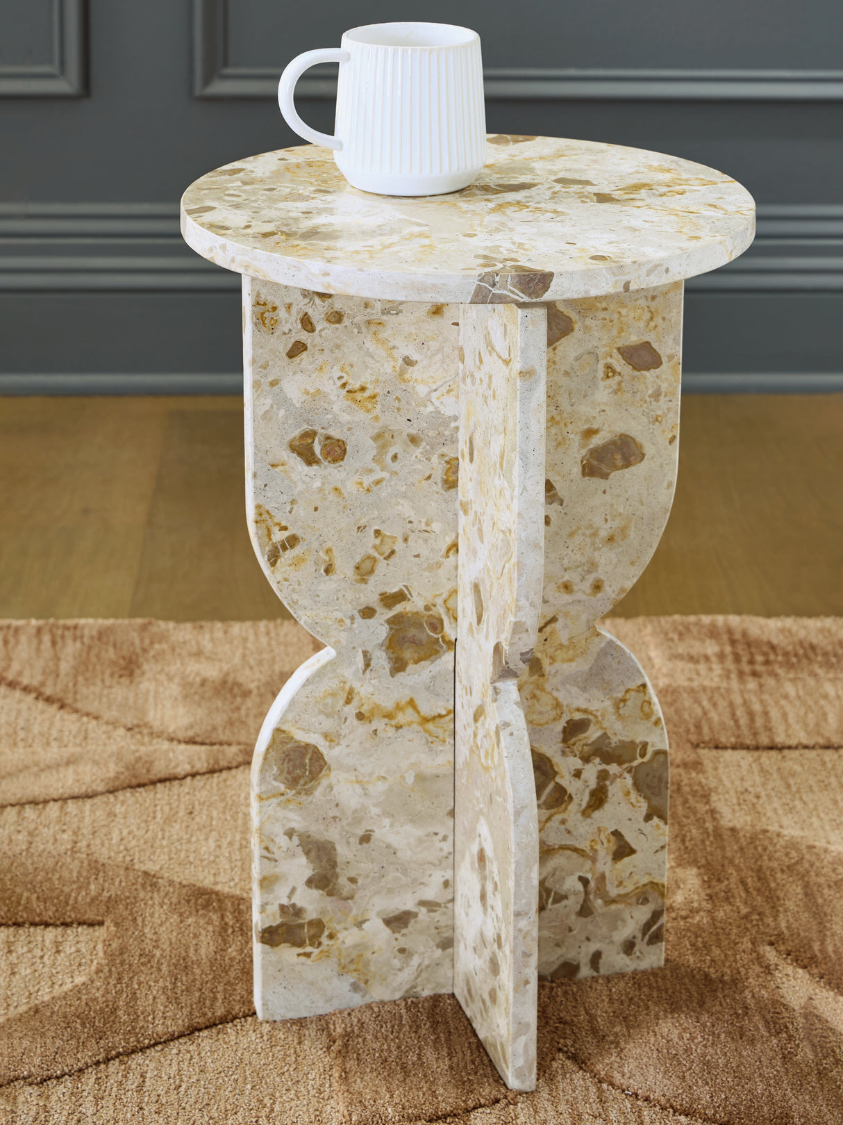 Furniture City - MS - Ashley Furniture - Treygan Accent Table - Accent Table / Beige - A4000647