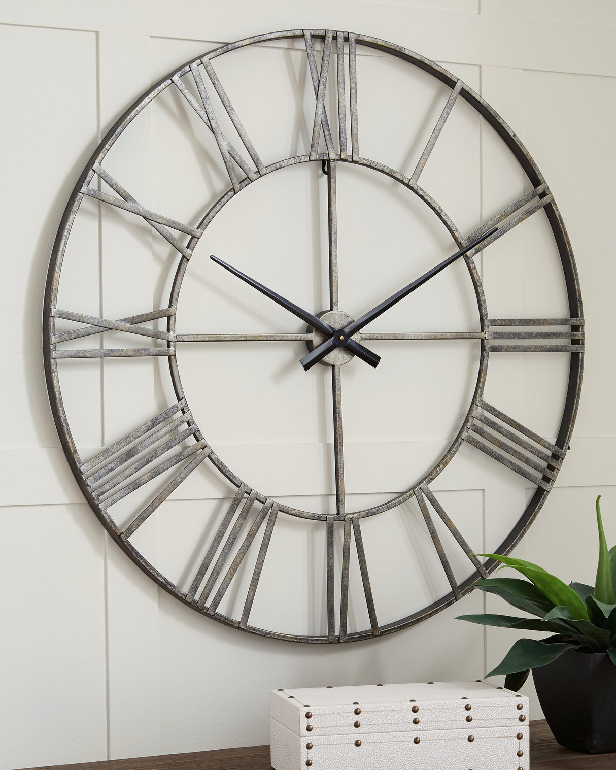 Furniture City - MS - Ashley Furniture - Paquita Wall Decor - Wall Clock / Antique Silver - A8010237