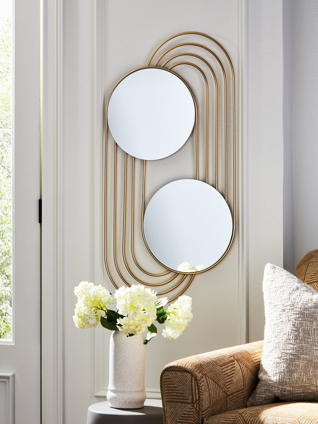 Furniture City - MS - Ashley Furniture - Warrenley Mirror - Accent Mirror / Gold Finish - A8010401