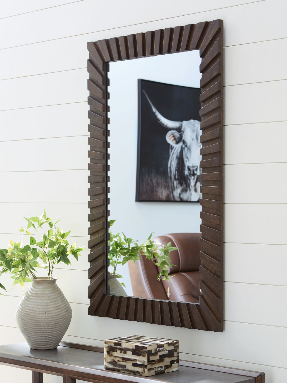 Furniture City - MS - Ashley Furniture - Advin Mirror - Accent Mirror / Dark Brown - A8010428
