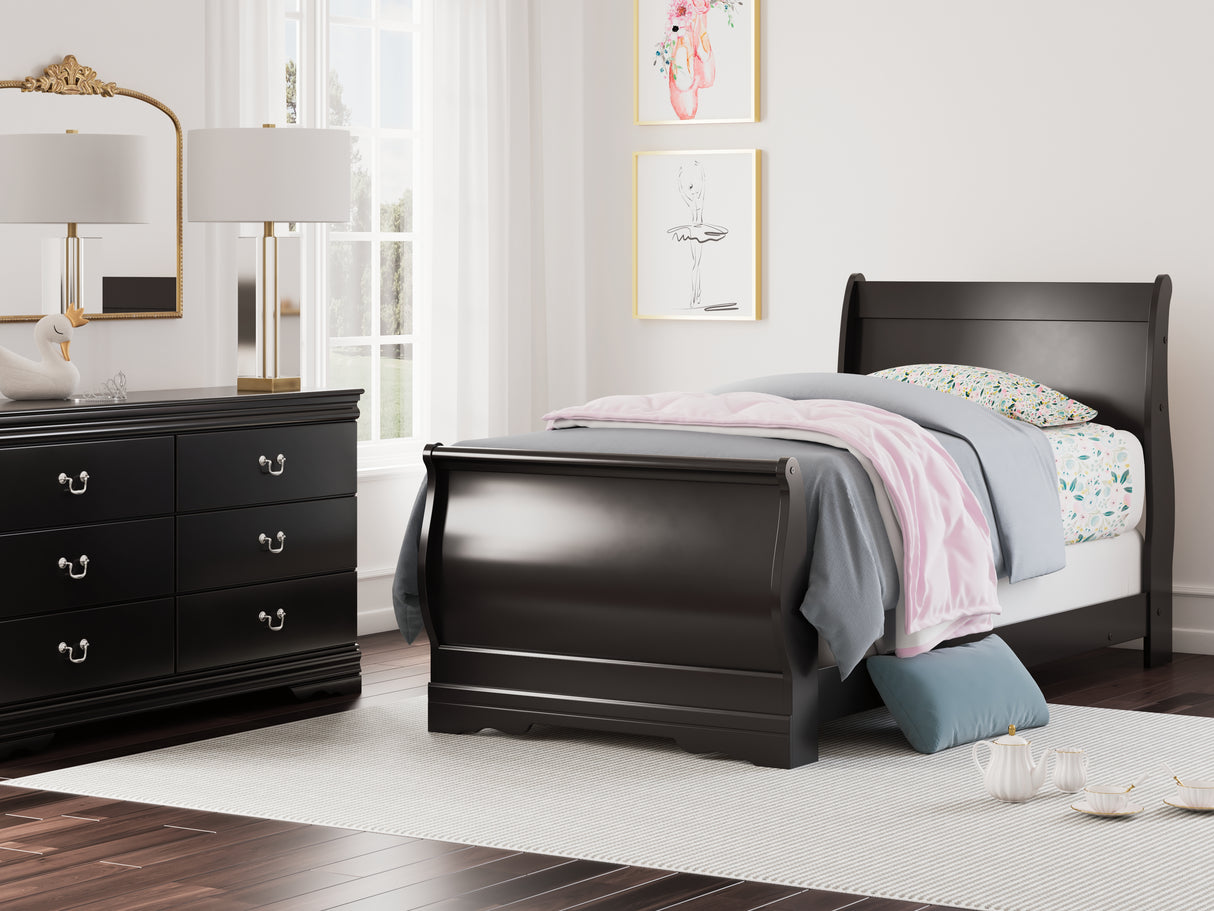 Furniture City - MS - Ashley Furniture - Huey Vineyard Bedroom - Twin Sleigh Bed / Black - B128B5