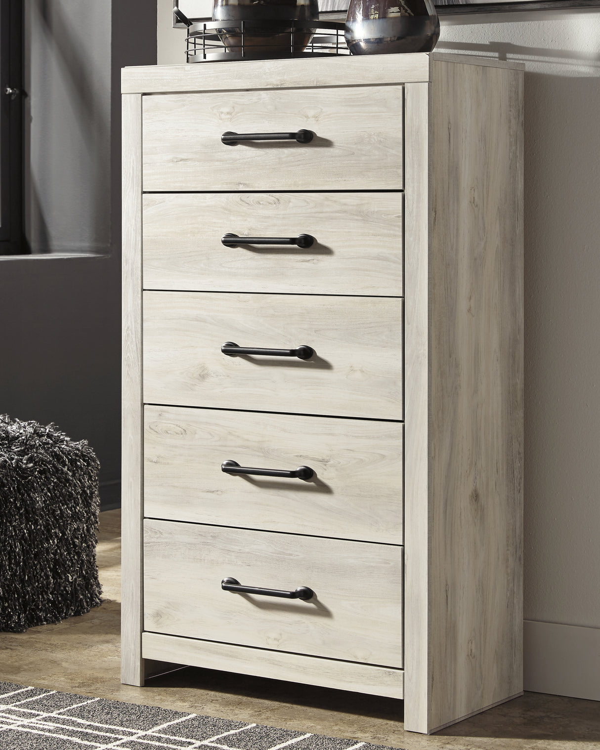Furniture City - MS - Ashley Furniture - Cambeck Bedroom - Five Drawer Chest / Whitewash - B192-46