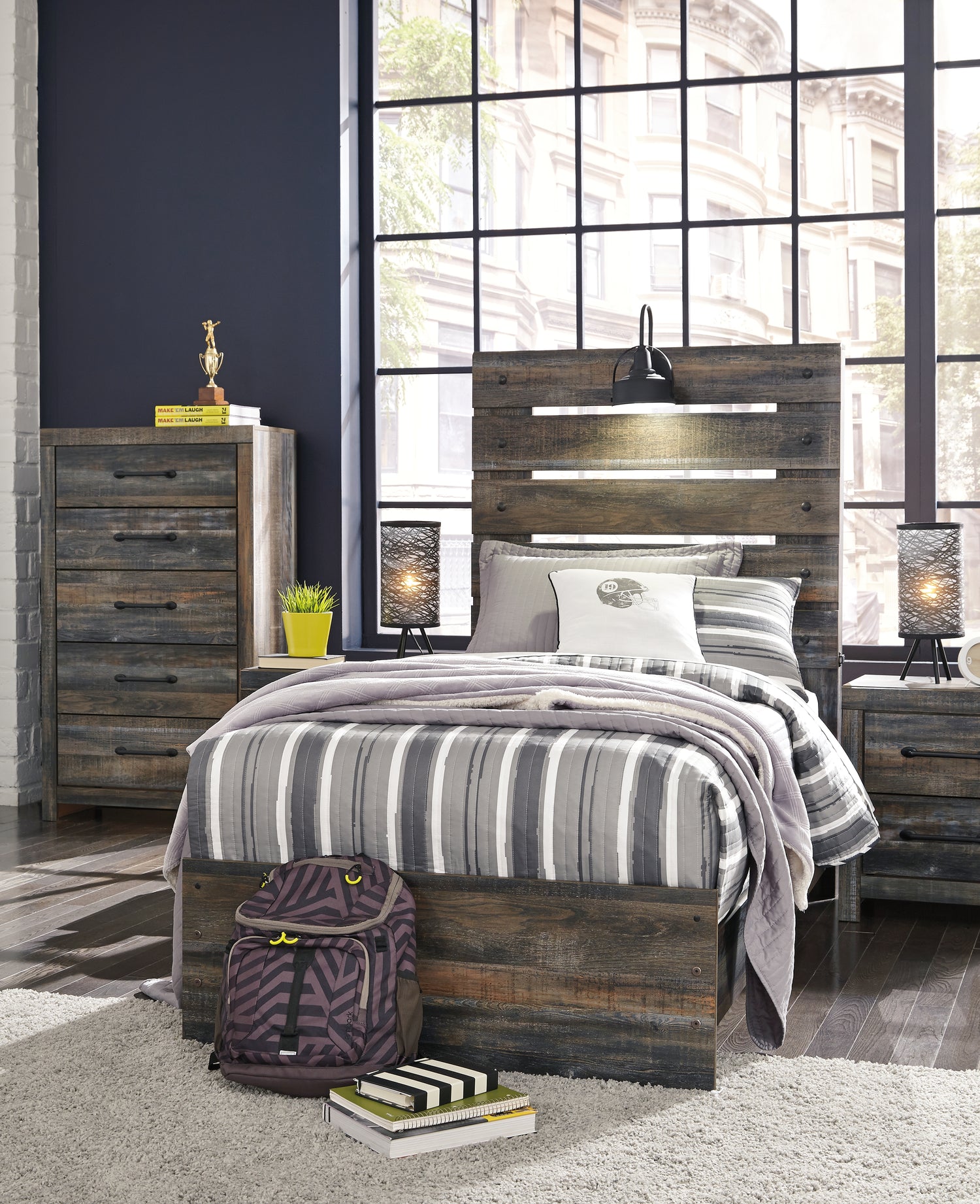 Drystan Bedroom