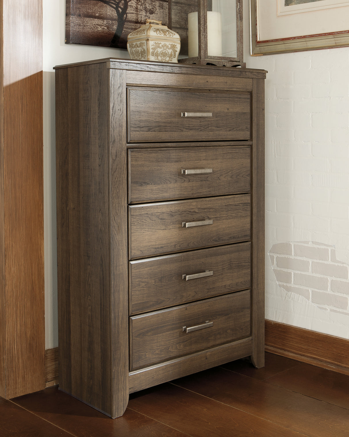 Furniture City - MS - Ashley Furniture - Juararo Bedroom - Five Drawer Chest / Dark Brown - B251-46