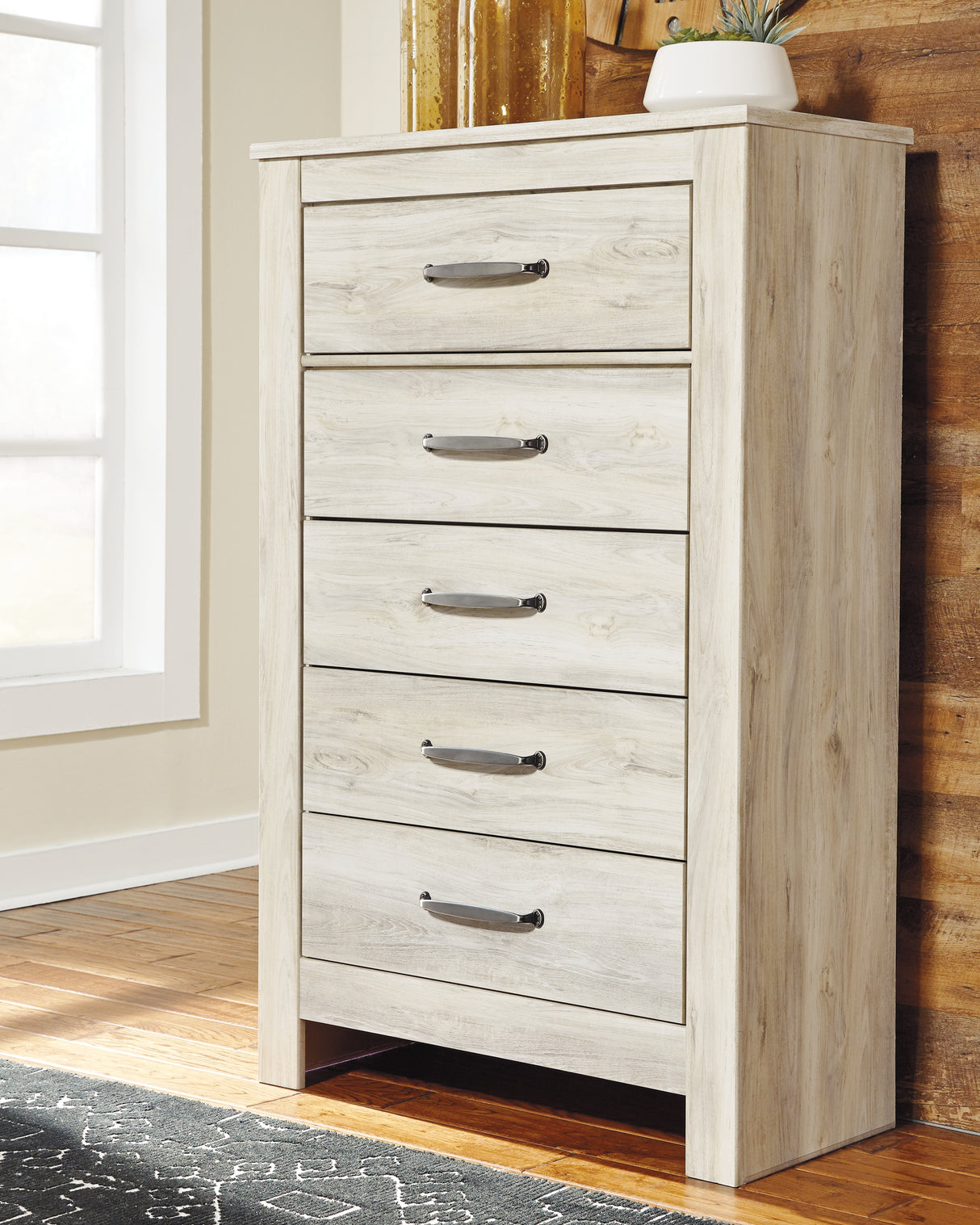 Furniture City - MS - Ashley Furniture - Bellaby Bedroom - Five Drawer Chest / Whitewash - B331-46