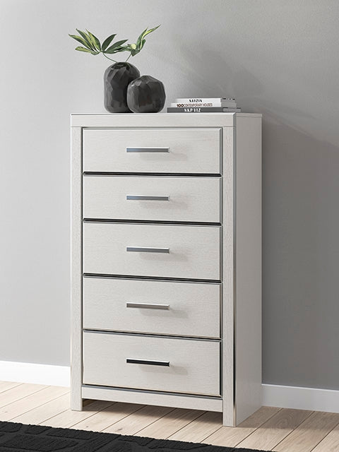 Furniture City - MS - Ashley Furniture - Zuraleus Bedroom - Five Drawer Chest / White - PCB3381-46