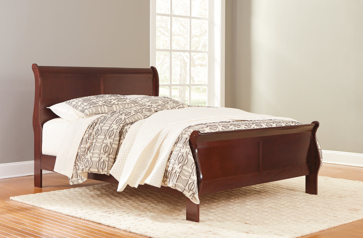 Furniture City - MS - Ashley Furniture - Alisdair Bedroom - King Sleigh Bed / Reddish Brown - B376B8
