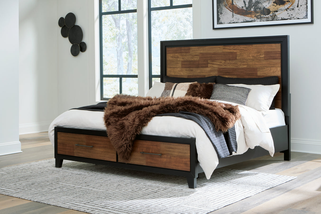 Furniture City - MS - Ashley Furniture - Kraeburn Bedroom - California King Panel Storage Bed / Brown/Black - B496B13