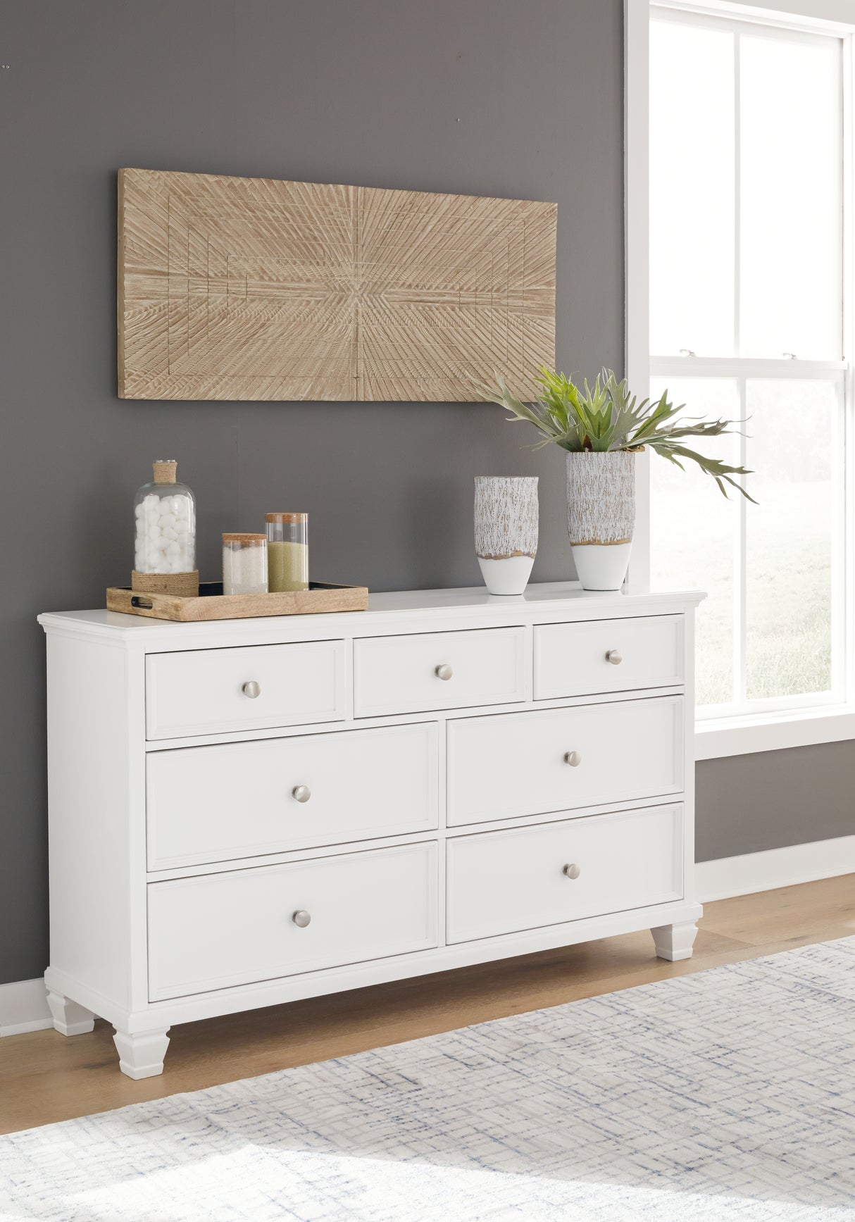 Furniture City - MS - Ashley Furniture - Fortman Bedroom - Dresser / White - B680-31