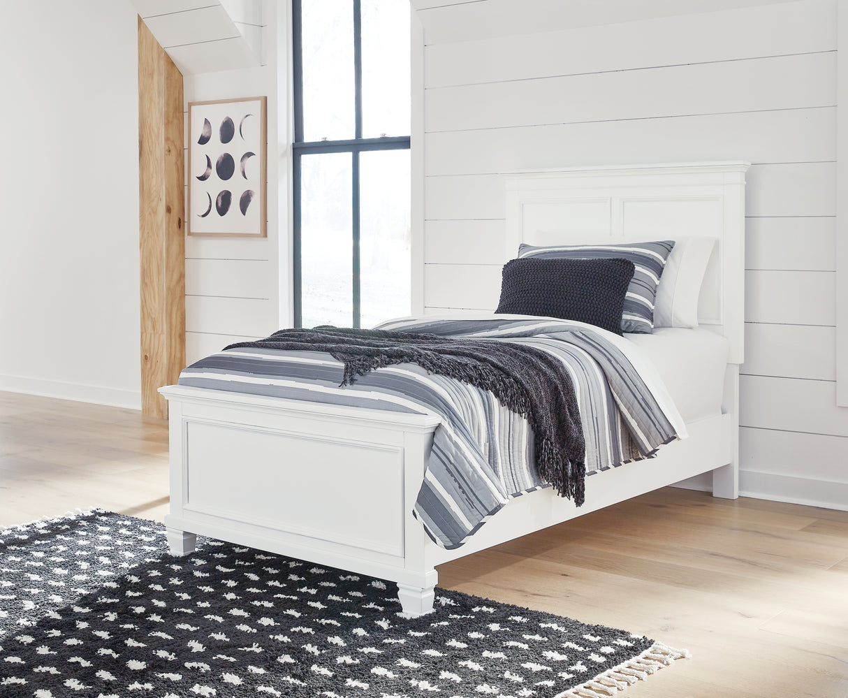 Furniture City - MS - Ashley Furniture - Fortman Bedroom - Twin Panel Bed / White - B680B6