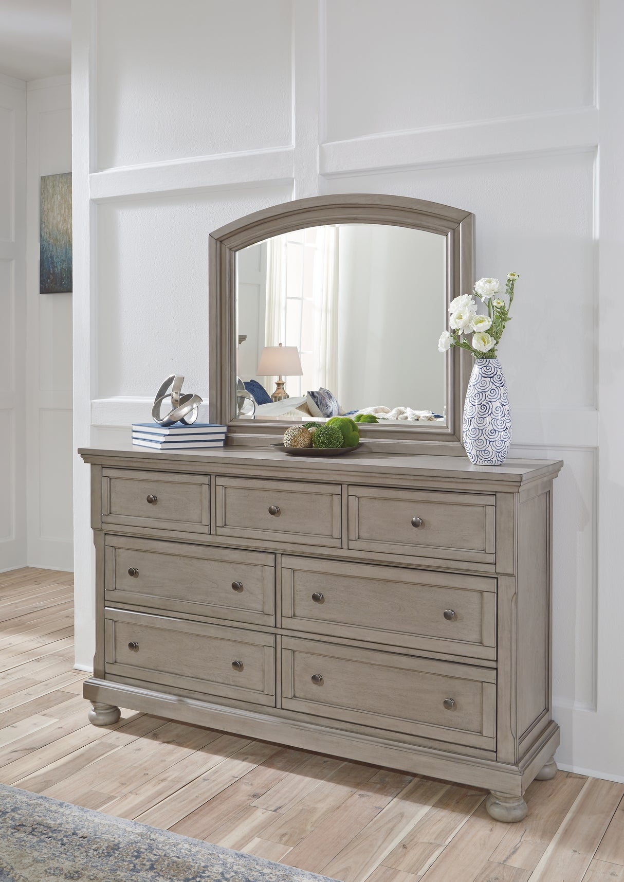 Furniture City - MS - Ashley Furniture - Lettner Bedroom - Dresser and Mirror / Light Gray - B733B1