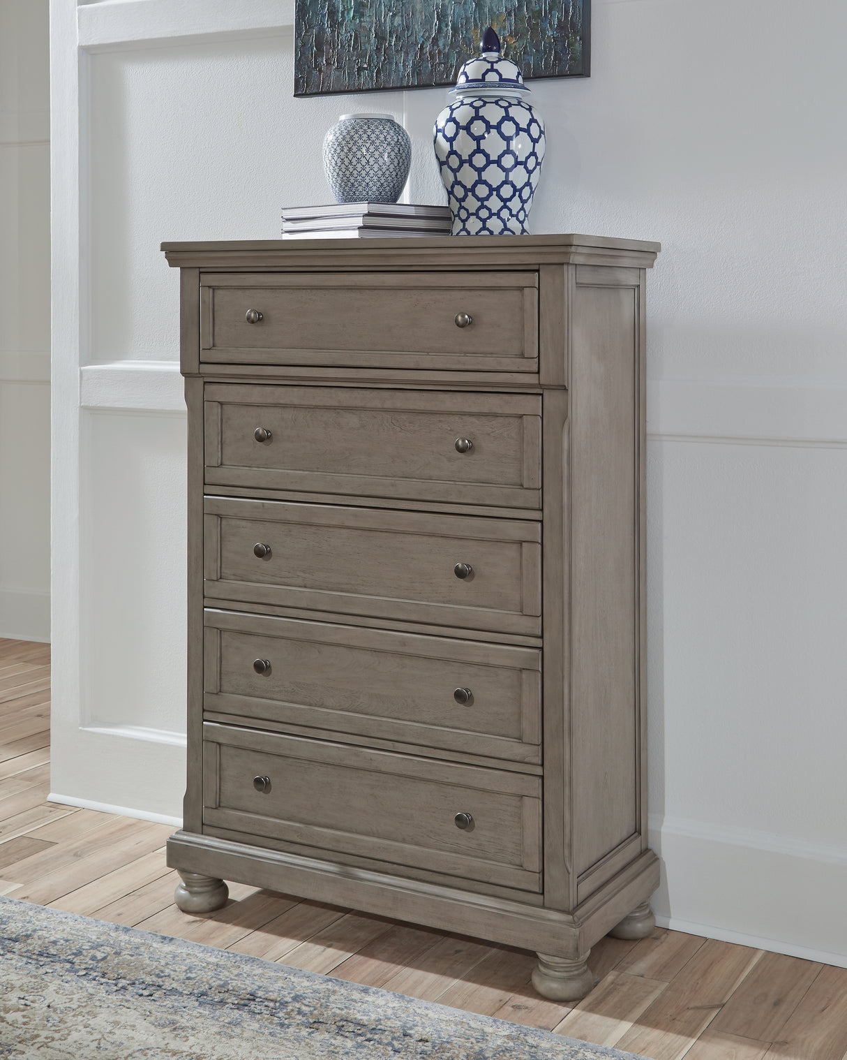 Furniture City - MS - Ashley Furniture - Lettner Bedroom - Five Drawer Chest / Light Gray - B733-46