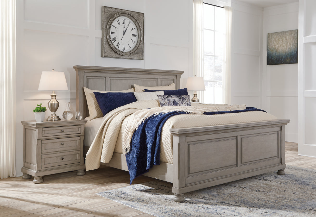 Furniture City - MS - Ashley Furniture - Lettner Bedroom - Queen Panel Bed / Light Gray - B733B2