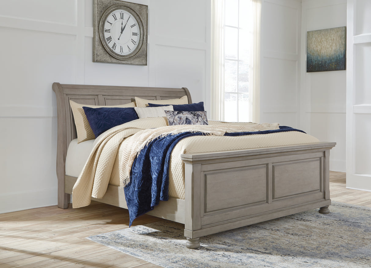 Furniture City - MS - Ashley Furniture - Lettner Bedroom - Queen Sleigh Bed / Light Gray - B733B32
