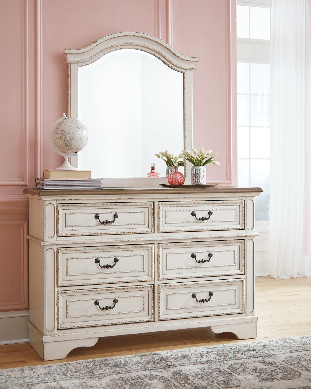 Furniture City - MS - Ashley Furniture - Realyn Bedroom - Dresser and Mirror / Chipped White - B743B12