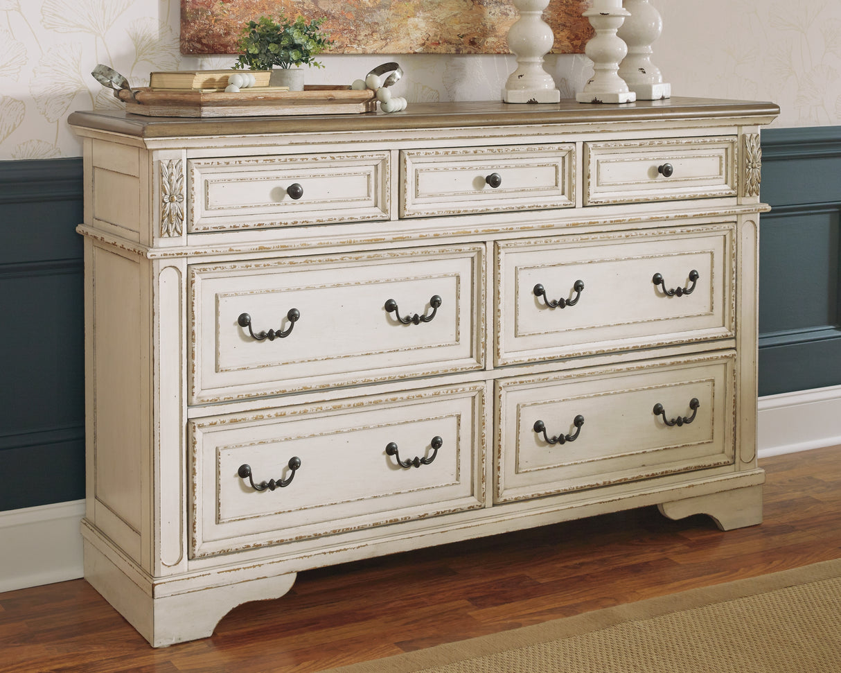 Furniture City - MS - Ashley Furniture - Realyn Bedroom - Dresser / Two-tone - B743-31