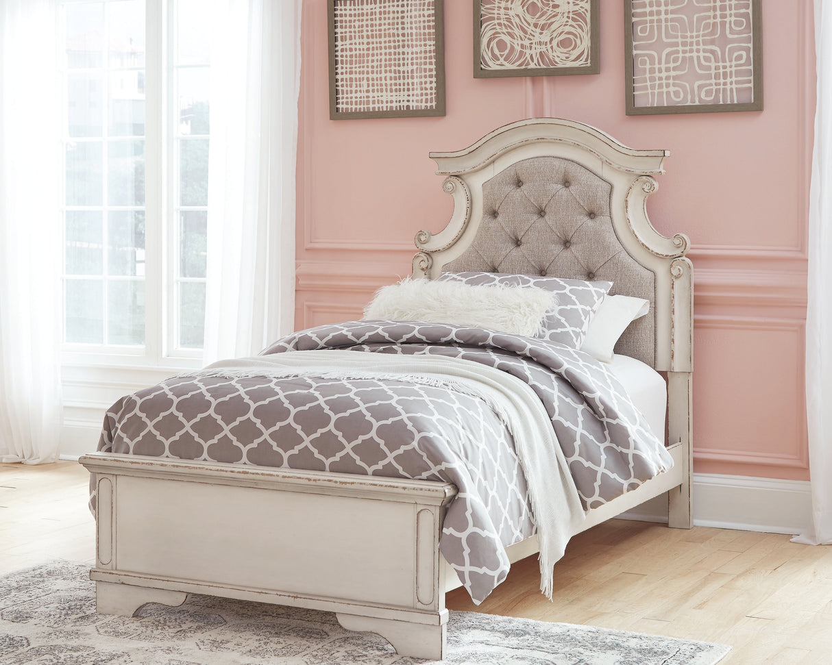 Furniture City - MS - Ashley Furniture - Realyn Bedroom - Twin Panel Bed / Chipped White - B743B13