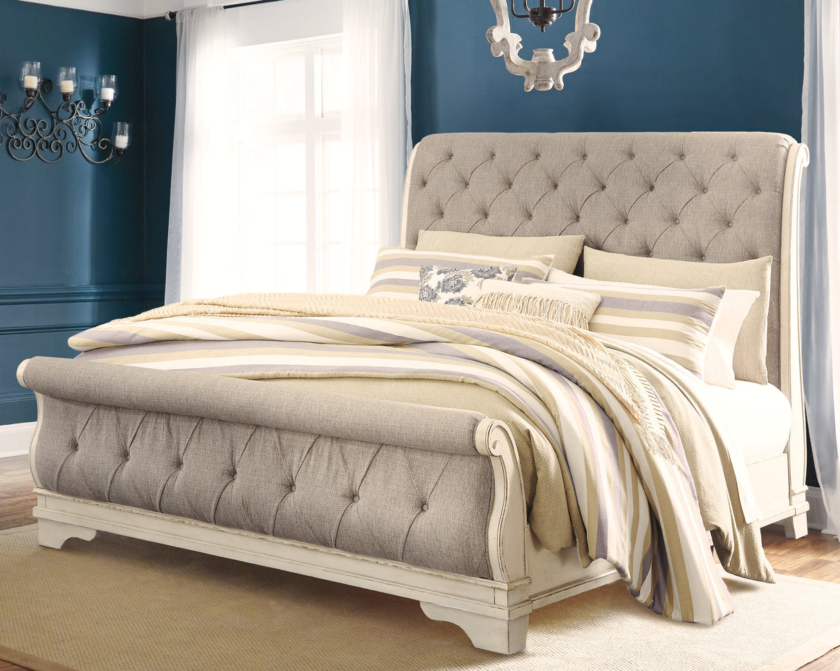 Furniture City - MS - Ashley Furniture - Realyn Bedroom - Queen Sleigh Bed / Chipped White - B743B4