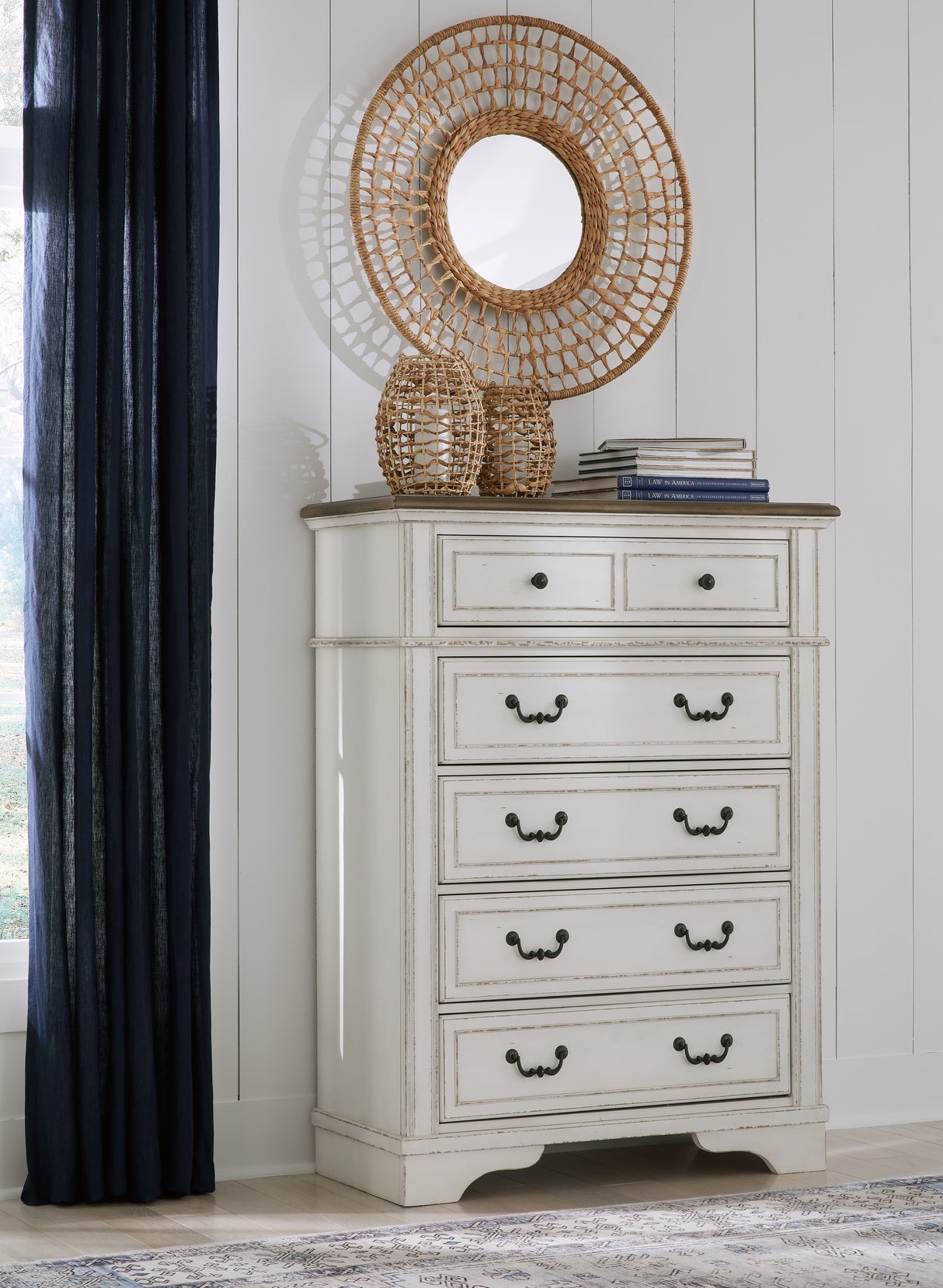 Furniture City - MS - Ashley Furniture - Blendon Bedroom - Five Drawer Chest / Two-tone - B747-46