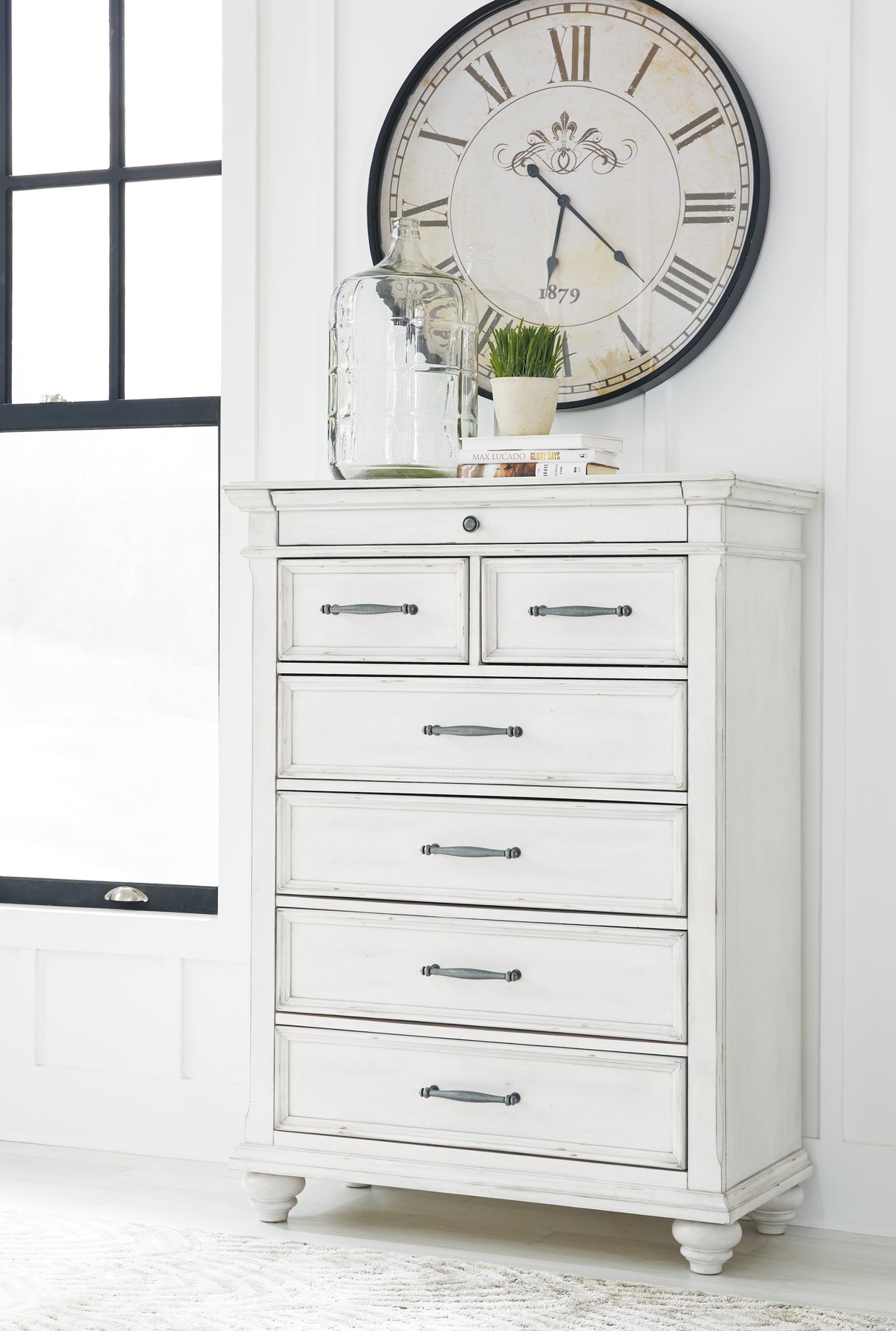 Furniture City - MS - Ashley Furniture - Kanwyn Bedroom - Chest / Whitewash - B777-46