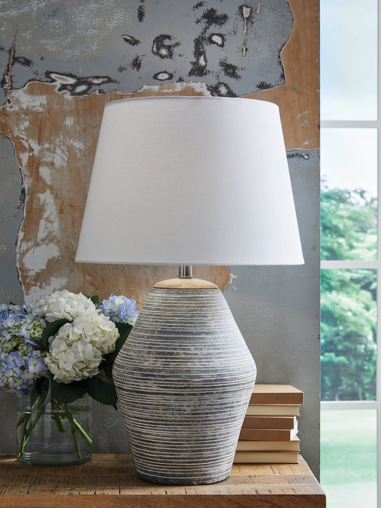 Furniture City - MS - Ashley Furniture - Lawrock Lighting - Terracotta Table Lamp (1/CN) / Antique Blue - L100834