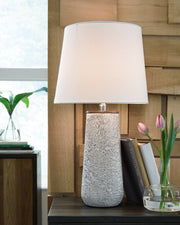 Furniture City - MS - Ashley Furniture - Chaston Lighting - Metal Table Lamp (Set of 2) / Antique Bronze Finish - L204474
