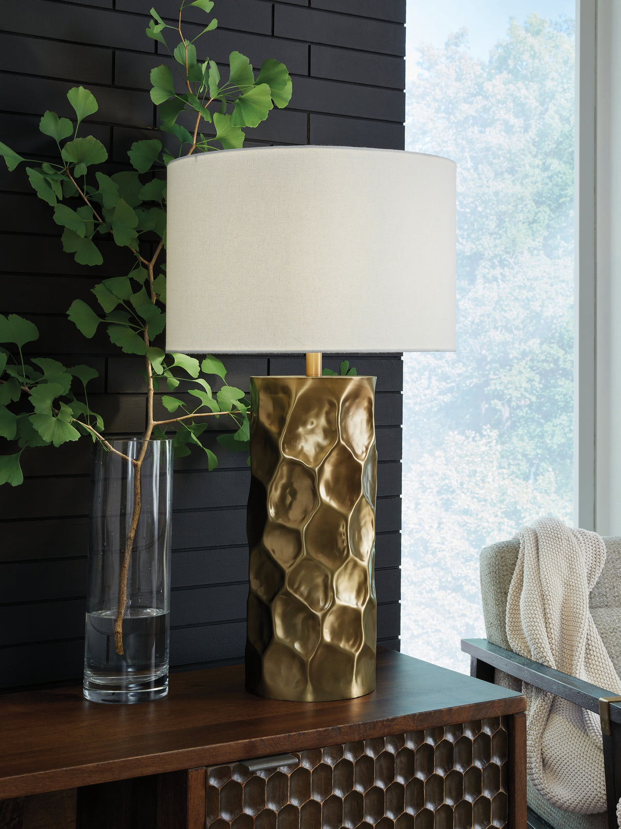 Furniture City - MS - Ashley Furniture - Marshawn Lighting - Metal Table Lamp (1/CN) / Gold Finish - L207524