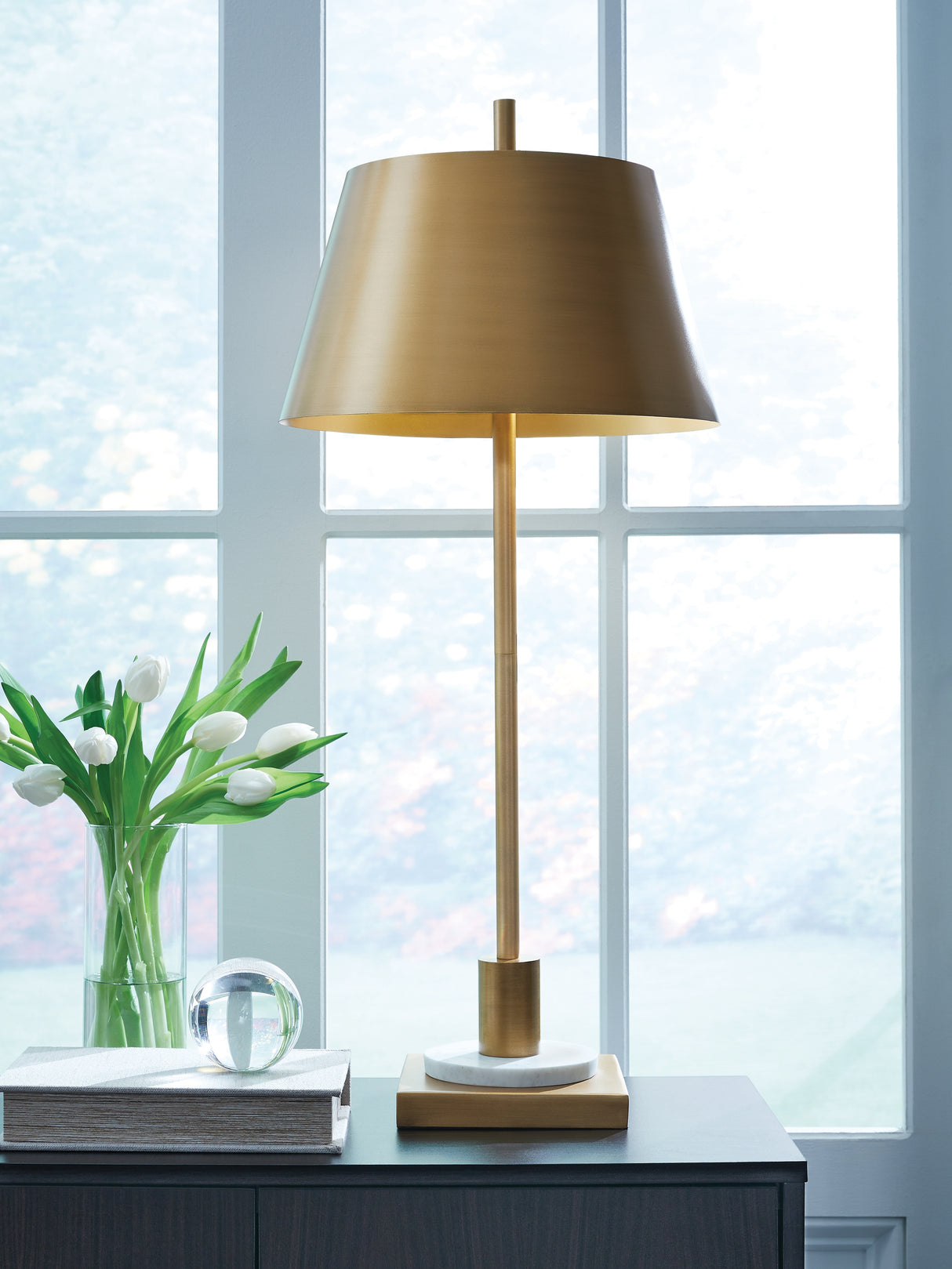 Furniture City - MS - Ashley Furniture - Fritzburn Lighting - Metal Table Lamp (1/CN) / Gold Finish/White - L208444