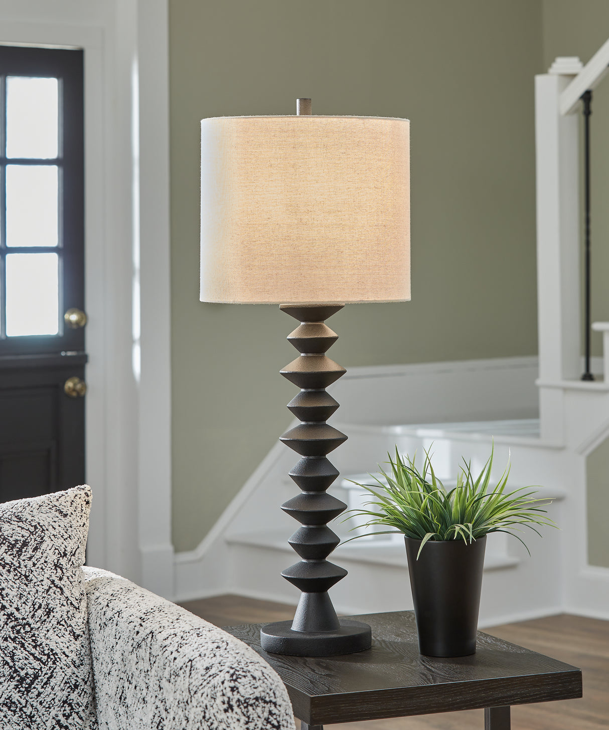 Furniture City - MS - Ashley Furniture - Luanndon Lighting - Poly Buffet Lamp (1/CN) / Black - L235783