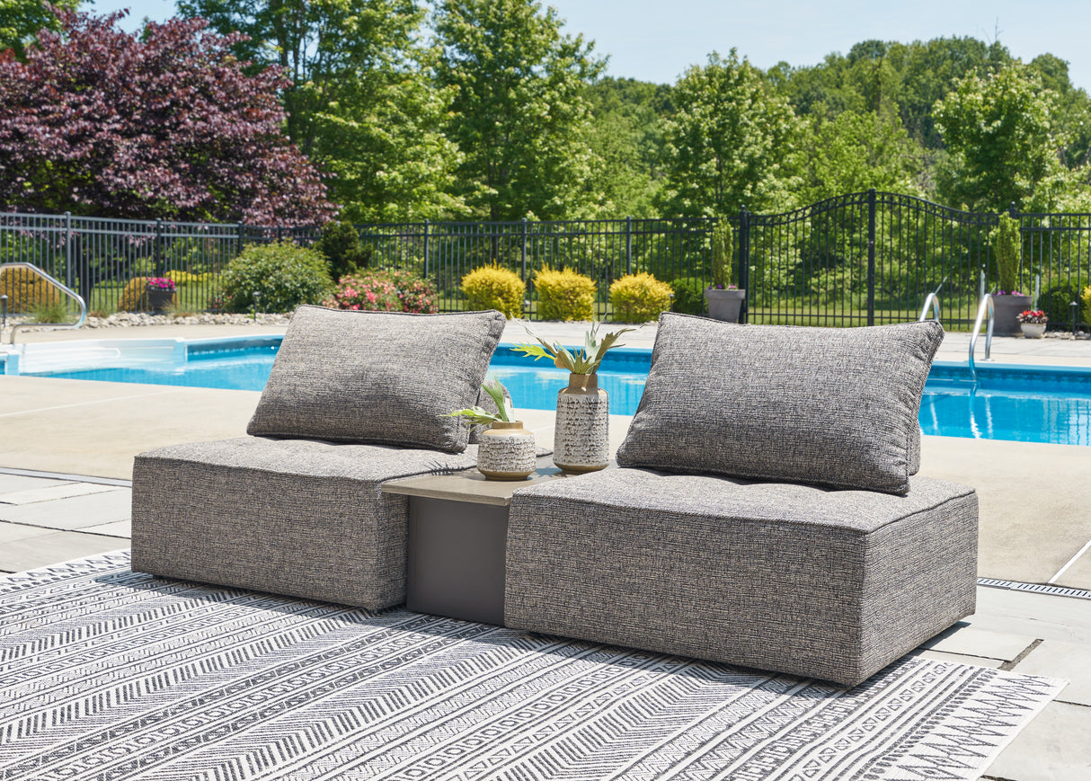 Furniture City - MS - Ashley Furniture - Bree Zee Outdoor - 3-Piece Outdoor Sectional / Brown - P160P4
