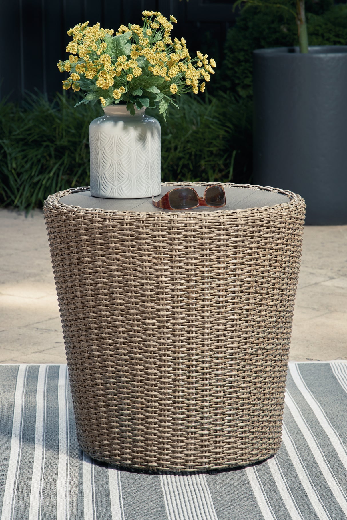 Furniture City - MS - Ashley Furniture - Danson Outdoor - Round End Table / Beige - P505-706