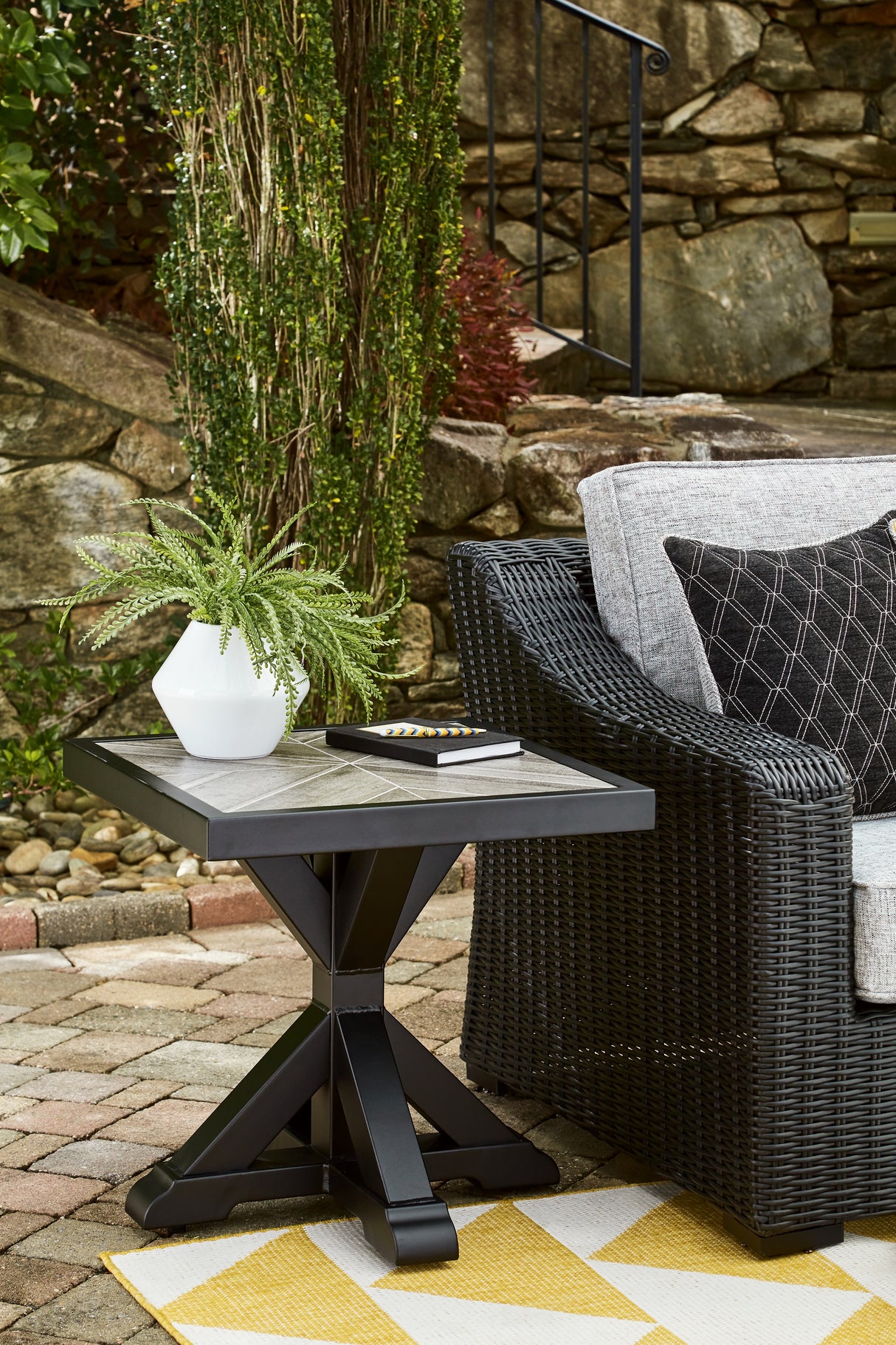 Furniture City - MS - Ashley Furniture - Beachcroft Outdoor - Square End Table / Black/Light Gray - P792-702