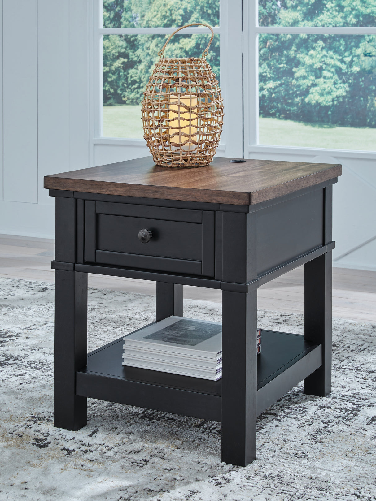 Furniture City - MS - Ashley Furniture - Wildenauer End Table - Rectangular End Table / Brown/Black - T664-3