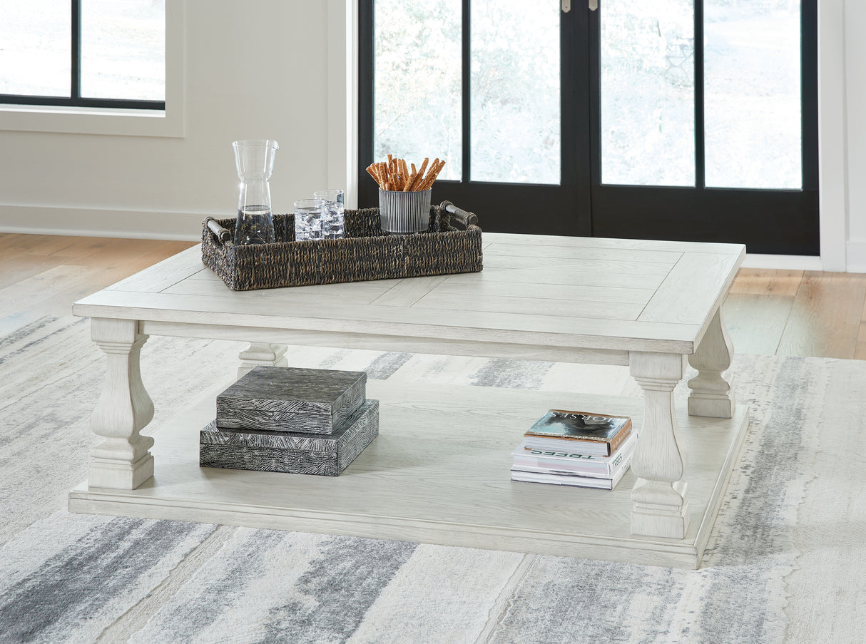 Furniture City - MS - Ashley Furniture - Arlendyne Coffee Table - Rectangular Cocktail Table / Antique White - T747-1