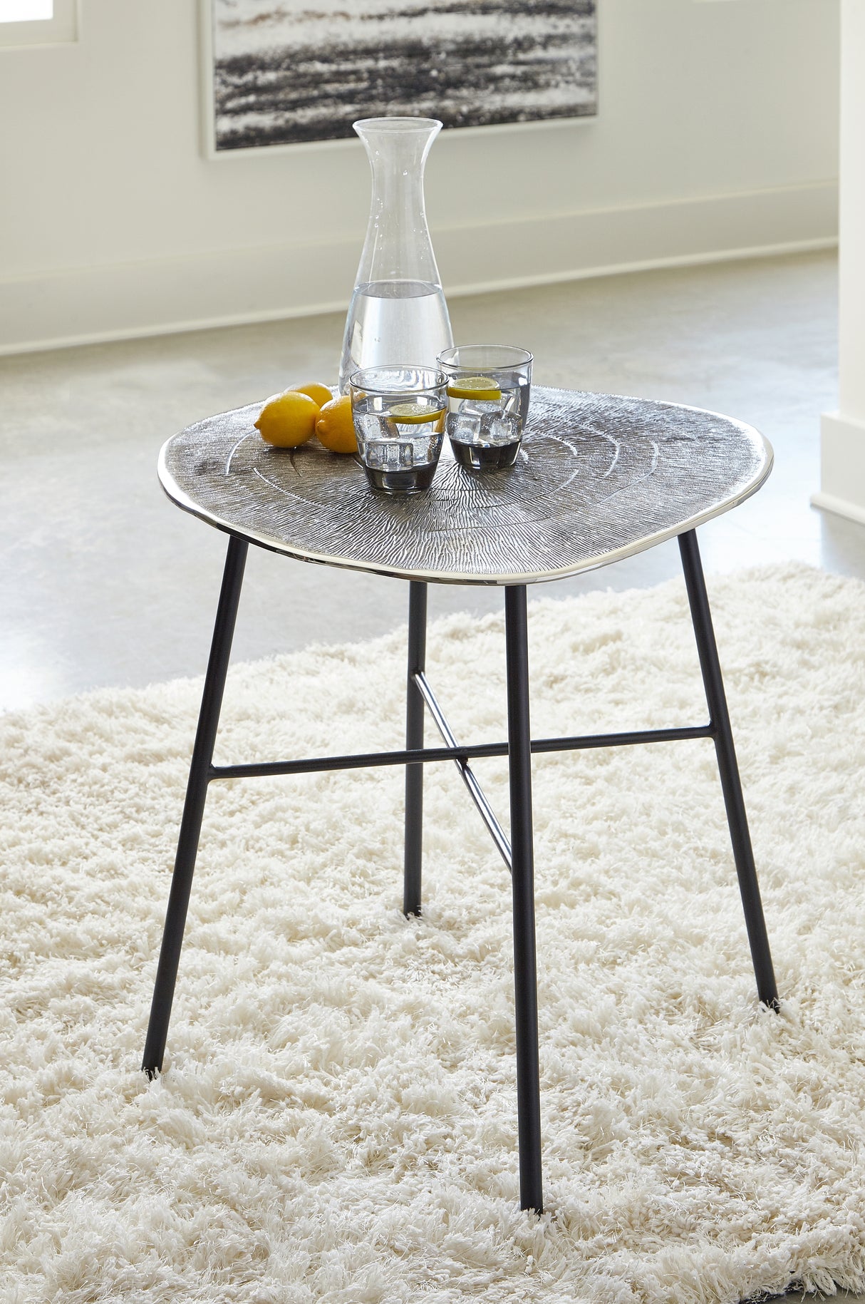 Furniture City - MS - Ashley Furniture - Laverford End Table - Round End Table / Chrome/Black - T836-6