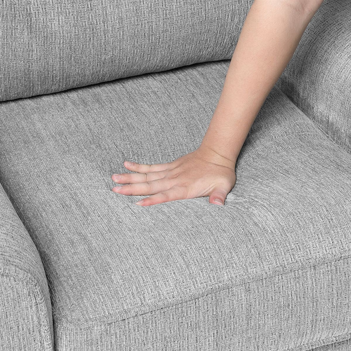 Bennett - Loveseat