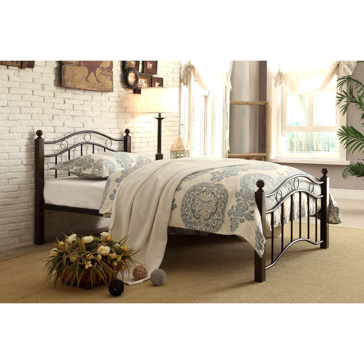 Averny - Platform Bed