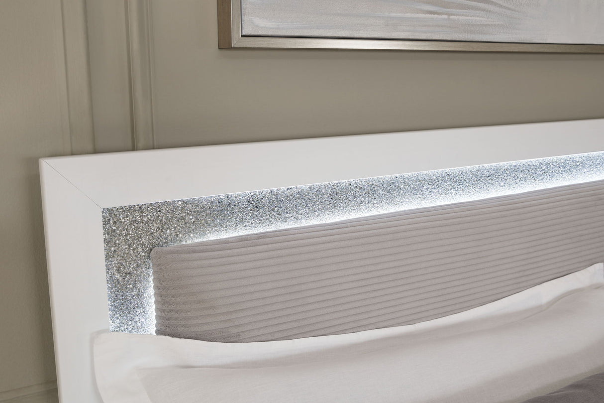 Maeling - King Upholstered Panel Bed - White