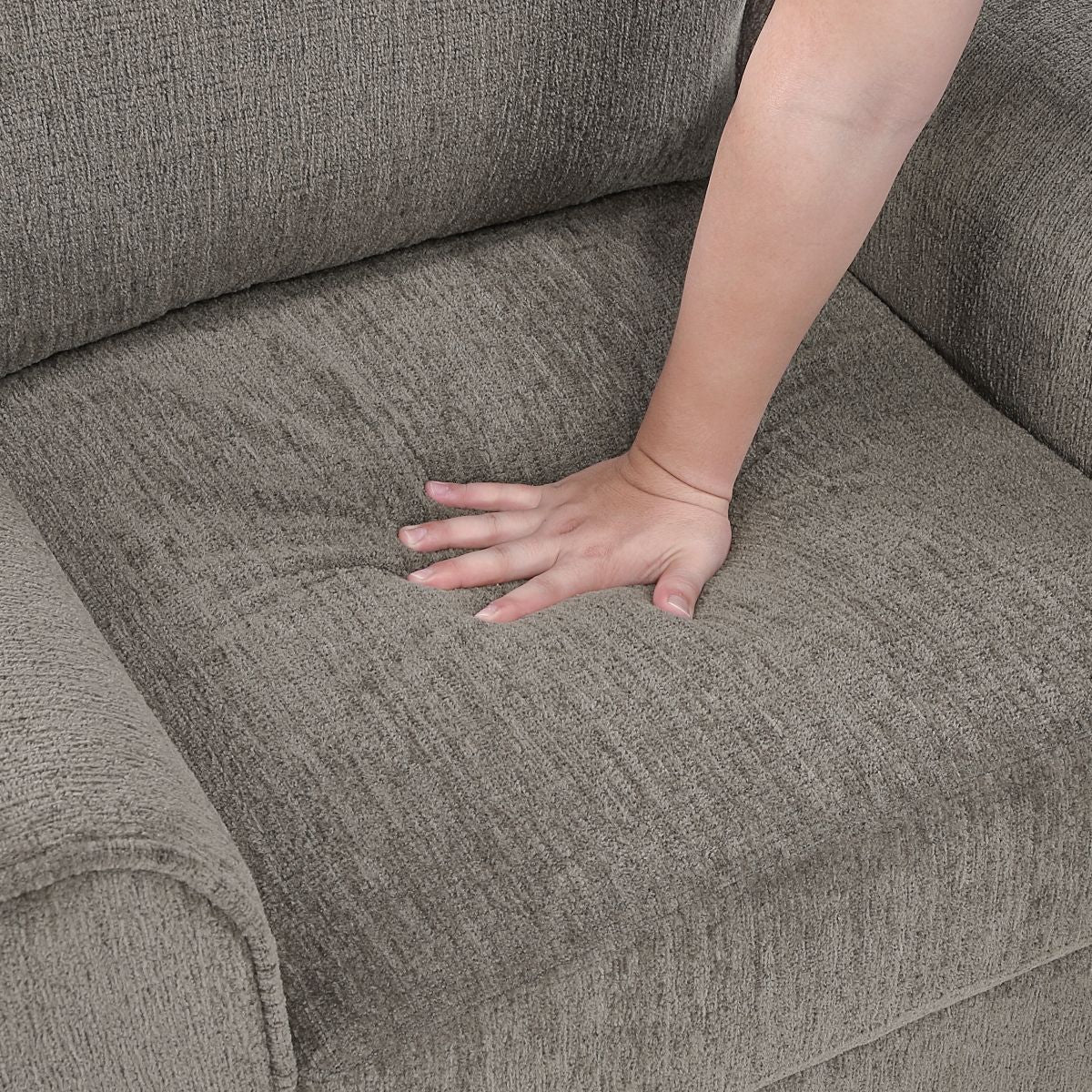 Ellery - Loveseat