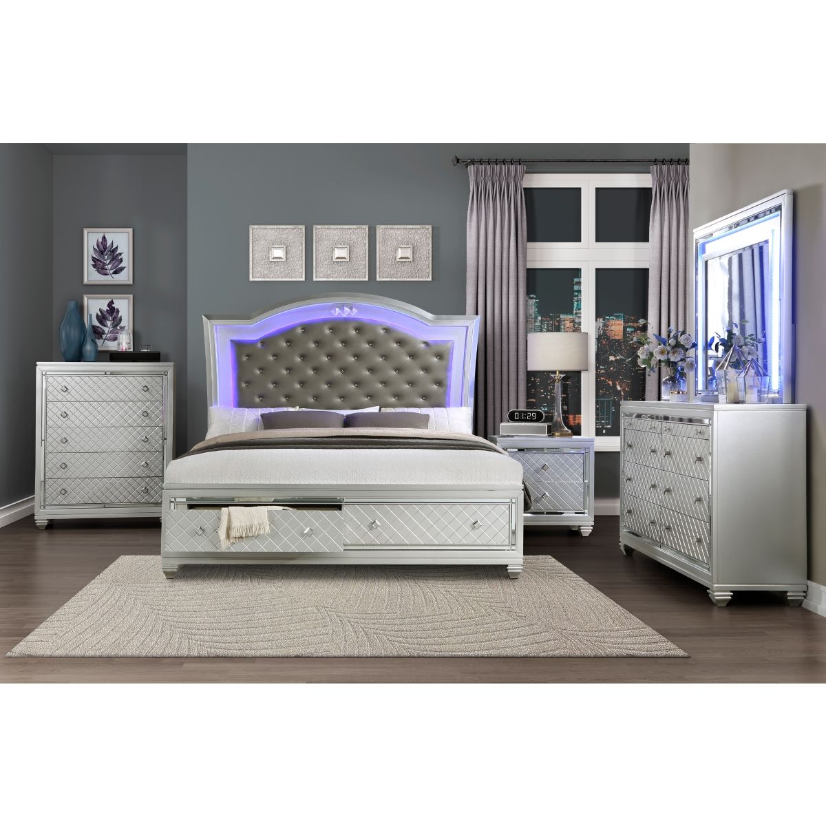 Leesa - Dresser - Silver