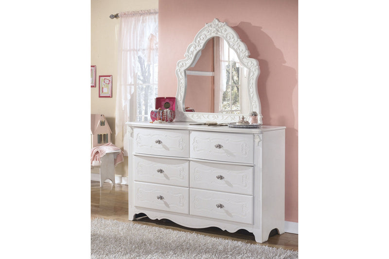 Exquisite Dresser and Mirror