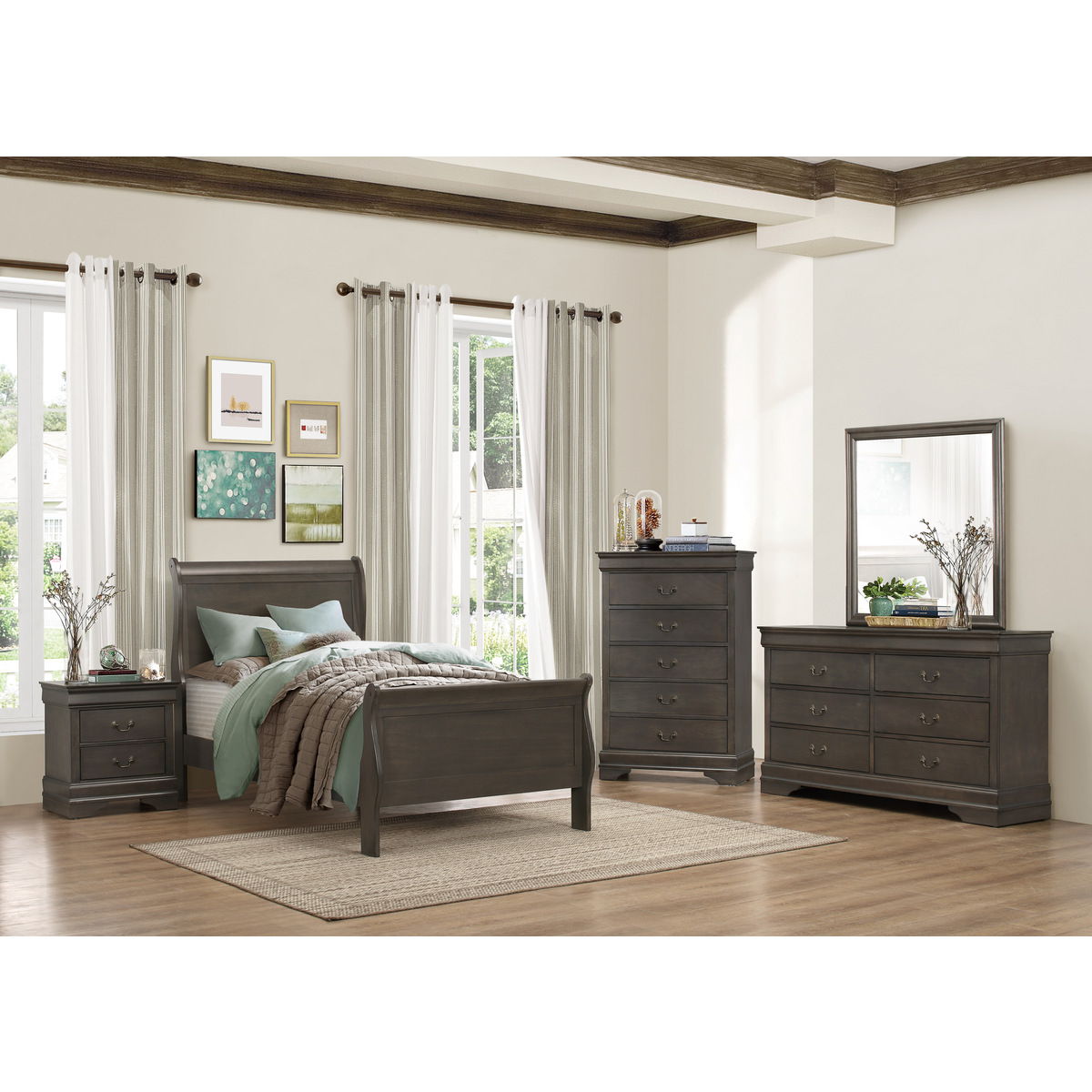 Mayville - Chest